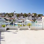 Home2book Stunning Views *