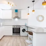 شقة Home2book Stunning Views