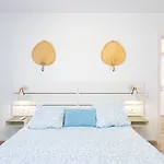 Home2book Stunning Views *
