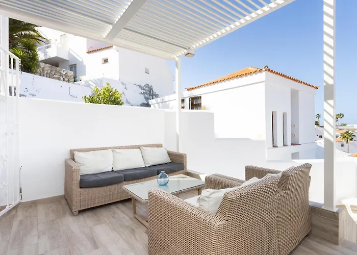 Home2book Stunning Views Адехе