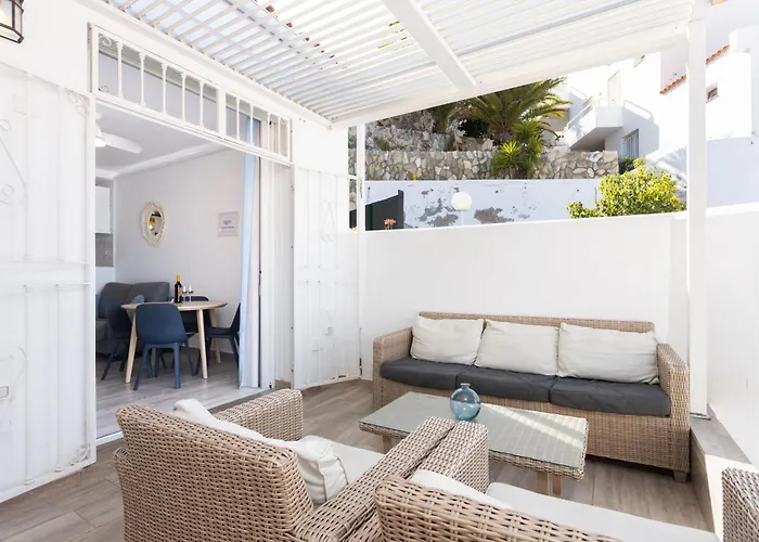 Home2book Stunning Views *